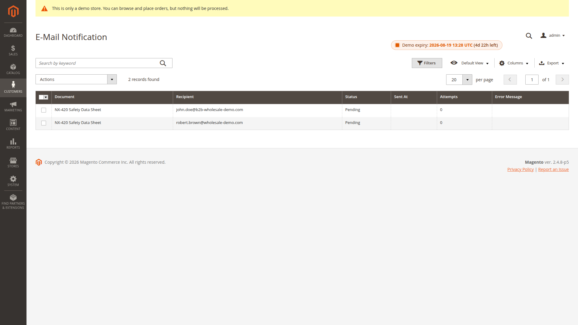 Customer document notification queue with pending recipients